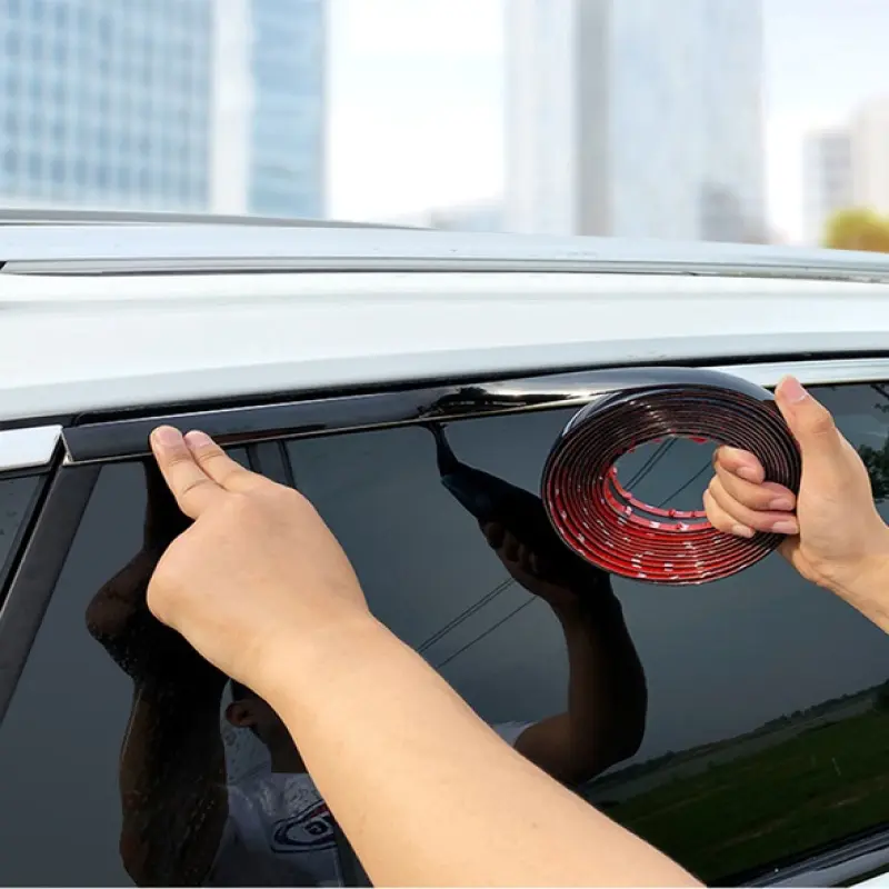 Rola ornament autoadeziv, 8mm x 15m, culoare negru lucios