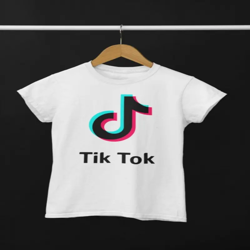 Tik tok, tricou cu mesaj
