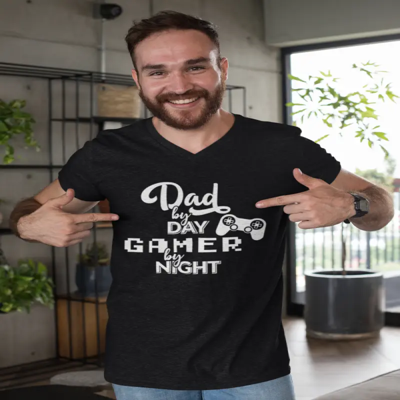 Dad by day gamer by night , tricou cu mesaj 1v