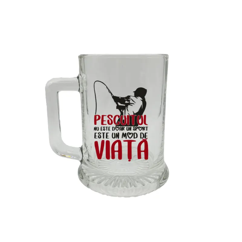 Pescuitul nu este un sport, halba cu mesaj