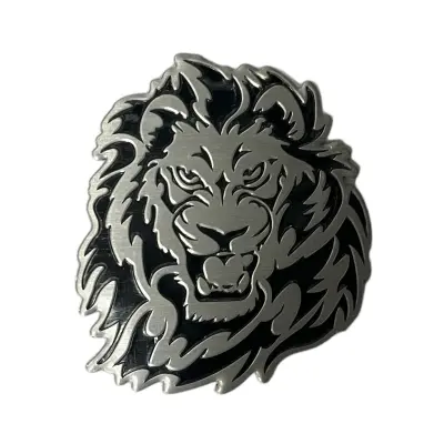 Emblema auto model "lion", reliefata 3d, dimensiune 6 x 7 cm