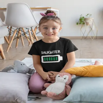 Battery daughter, tricou cu mesaj