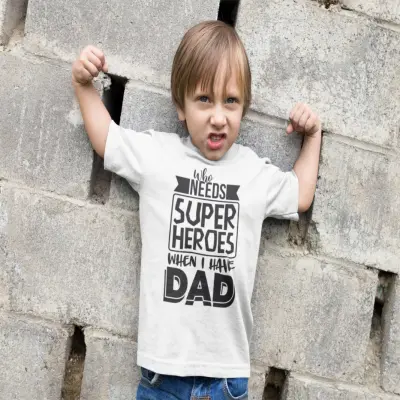 Who needs super heroes, tricou cu mesaj c