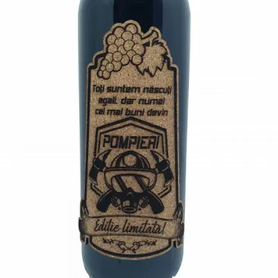 Pentru cel mai bun pompier, model 2, editie limitata, vin rosu cabernet sauvignon, demisec, 750ml, 13.5% alcool